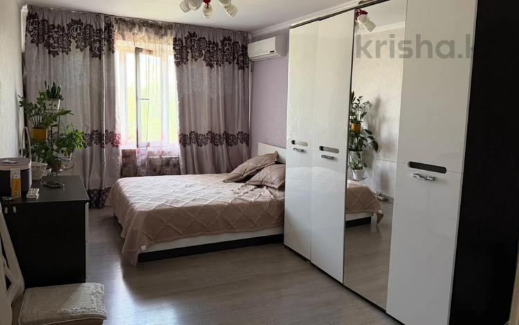 3-бөлмелі пәтер · 63 м² · 5/5 қабат, Алмагүл ш/а. 5, бағасы: 47 млн ₸ в Алматы, Бостандыкский р-н — фото 2