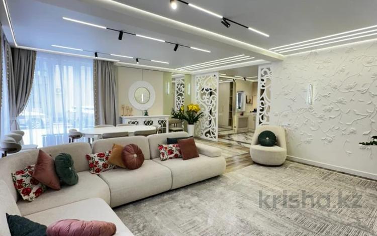 5-бөлмелі пәтер · 255 м² · 4/4 қабат, Мангистауская 18, бағасы: 250 млн ₸ в Алматы, Медеуский р-н — фото 2