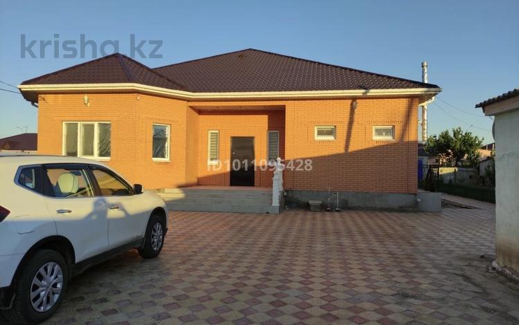 Жеке үй · 5 бөлме · 300 м² · 12 жүзд., Қабық ш/а., Сопыш Хасанова 5 — Главная трасса, бағасы: 51 млн ₸ в Атырау, мкр Ракуша — фото 2