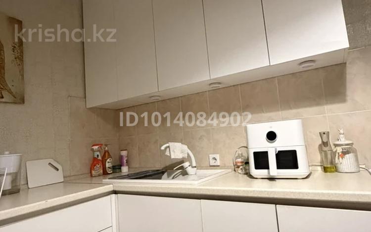 2-бөлмелі пәтер · 65 м² · 9/10 қабат, Толстого 107/5, бағасы: 32 млн ₸ в Павлодаре — фото 2