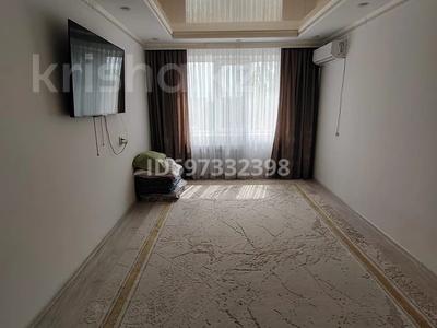 2-комнатная квартира · 56 м² · 5/5 этаж, П. Кенес Нокина ул. Асхк — Колледж Асхк за 10.5 млн ₸ в Актобе, жилой массив Жилянка
