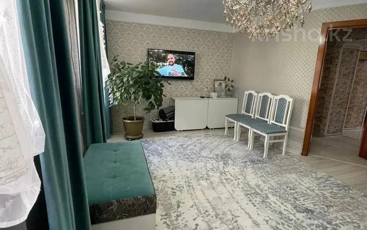 3-комнатная квартира, 84 м², 5/5 этаж, Дулатова за 28.5 млн 〒 в Семее — фото 2