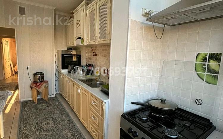4-бөлмелі пәтер · 85 м² · 5/5 қабат, Сайрам ш/а 10 — Шаяхметова 65 школа, бағасы: 29 млн ₸ в Шымкенте, Аль-Фарабийский р-н — фото 2