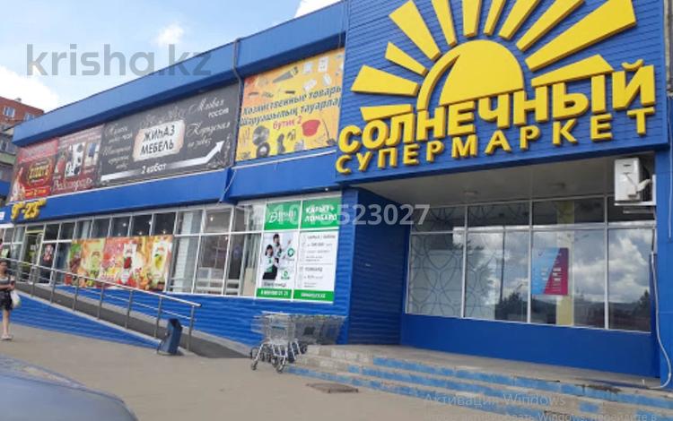 Пәтер жалға аламын, 4-ші шағым аудан, Текстильщиков Каирбекова — Возле 9-ой школы и солнечного в Костанае, 4-й микрорайон — фото 2