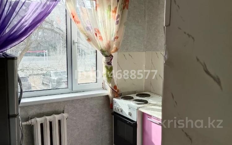 2-бөлмелі пәтер · 44.2 м² · 1/5 қабат, Бульвар Гарышкерлер 34, бағасы: 9.5 млн ₸ в Жезказгане — фото 2