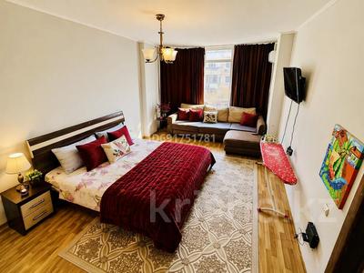 1-бөлмелі пәтер · 50 м² · 4/11 қабат, Мустай Карим 12/17 — Жандосова Саина ( трц Almaty mall ), бағасы: 2 000 ₸ в Алматы, Алмалинский р-н