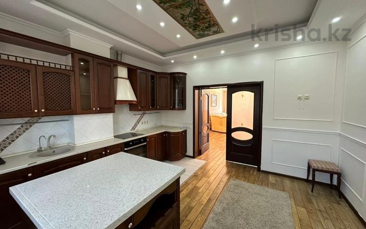3-комнатная квартира · 121 м² · 2/6 этаж, мкр Горный Гигант, Жамакаева за 130 млн ₸ в Алматы, Медеуский р-н — фото 29