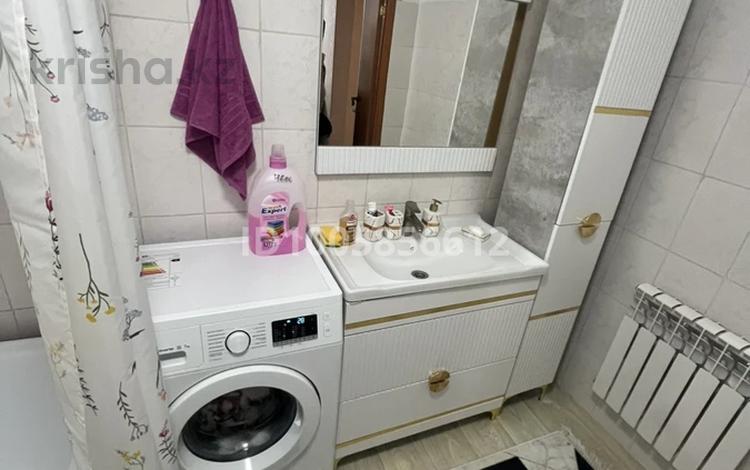 1-комнатная квартира · 42 м² · 1/5 этаж, Майкудук, Мкр Мамыраева 20 за 130 000 ₸ в Караганде, Алихана Бокейханова р-н — фото 2