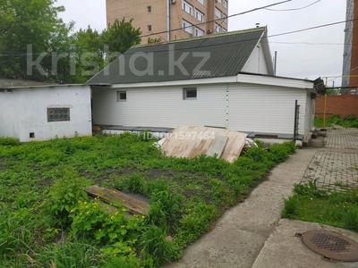 Отдельный дом · 3 комнаты · 98 м², Алтынсарина 124а — Остановка спортзал за 175 000 〒 в Костанае
