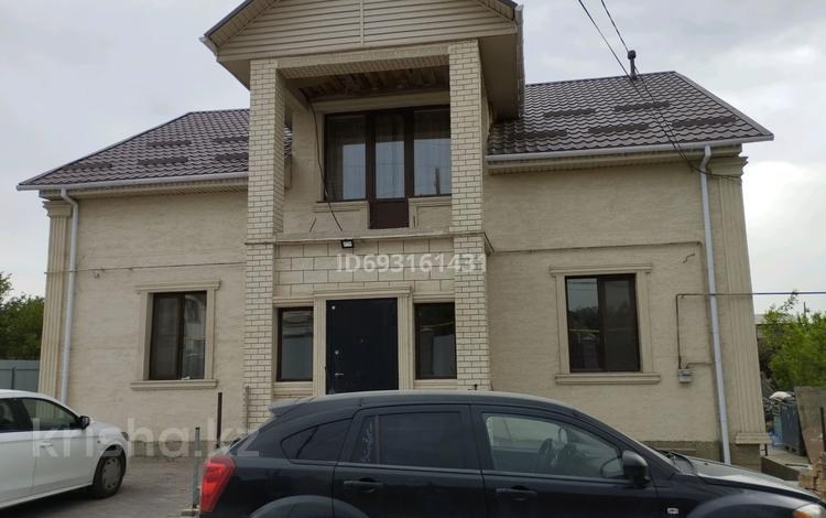 Отдельный дом • 6 комнат • 240 м² • 9.5 сот., Курманова за 70 млн 〒 в  — фото 2