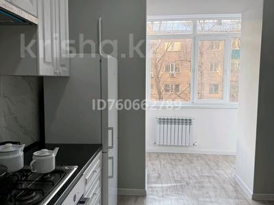 2-комнатная квартира · 78 м² · 3/9 этаж, Оракбаева 1В за 250 000 ₸ в Уральске
