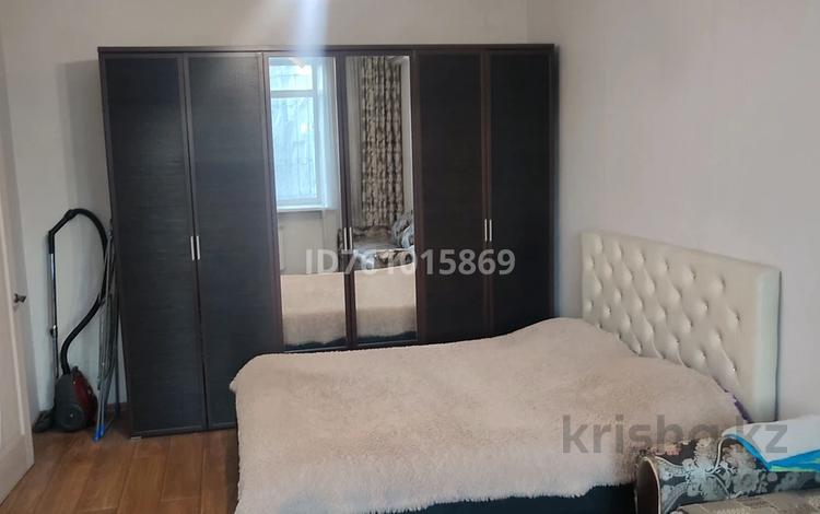 1-бөлмелі пәтер · 35.9 м² · 2/4 қабат, Бухар жырау 36, бағасы: 25 млн ₸ в Караганде, Казыбек би р-н — фото 2