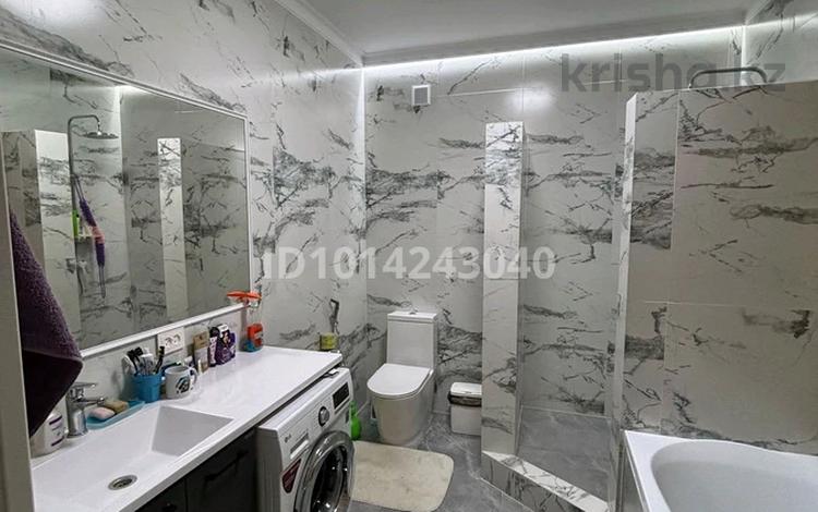 Дом · 4 комнаты · 200 м², Эко — Находится возле моста, вдоль дороги за 60 000 ₸ в Актобе, жилой массив Кирпичный — фото 2