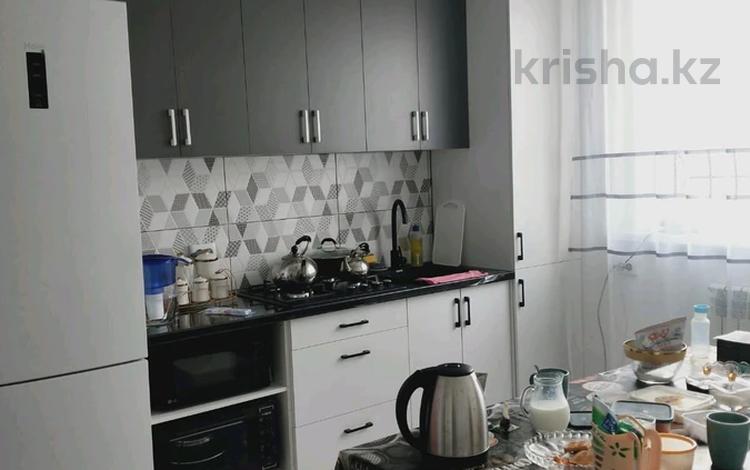 1-комнатная квартира · 32 м² · 1/3 этаж, 30 мкр 43 — Новый дом 3 этажа за 150 000 ₸ в Жана куате — фото 2