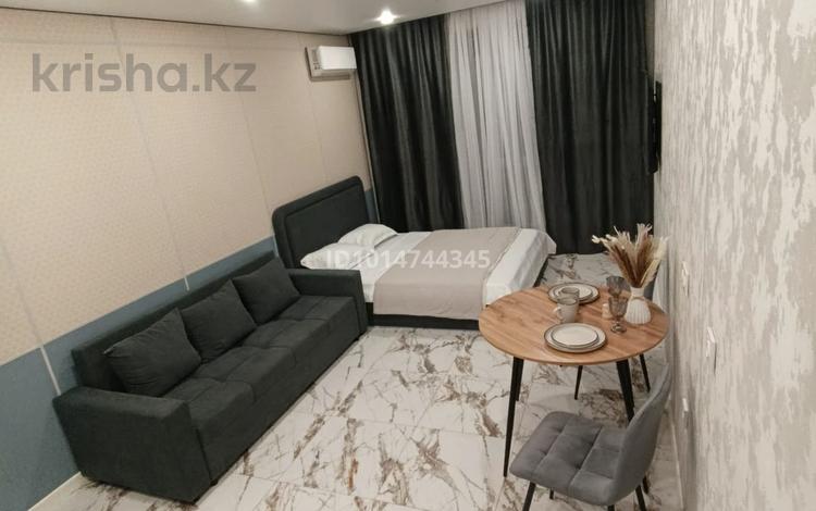 1-комнатная квартира · 30 м² · 1/5 этаж, проспект Аль-Фараби 76 за 20 000 ₸ в Астане, Есильский р-н — фото 2