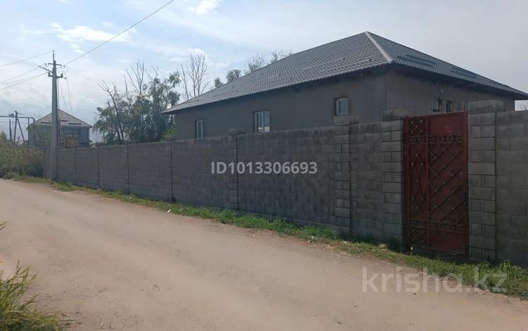 Отдельный дом · 8 комнат · 280 м², Ушкаин за 38.5 млн ₸ в  — фото 2