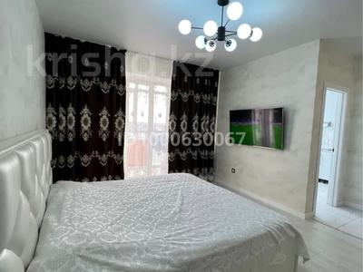 1-комнатная квартира · 60 м² · 2/4 этаж, Абая 44 — Старый болашак, площадь, универсам, жд вокзал за 12 000 ₸ в 