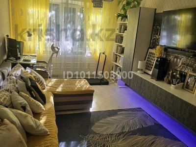 3-бөлмелі пәтер · 64 м² · 1/5 қабат, Пришахтинск, Пришахтинск, 23й микрорайон — Автостанция 23 мик, бағасы: 16.5 млн ₸ в Караганде, Алихана Бокейханова р-н