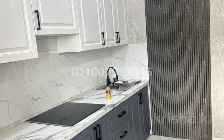 1-комнатная квартира · 42 м² · 6/10 этаж, Жансугурова 92а за 250 000 〒 в  — фото 2