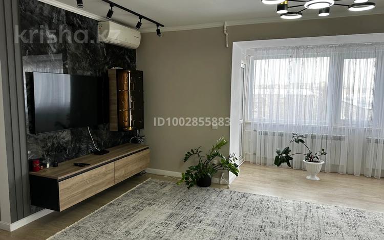 3-бөлмелі пәтер · 78 м² · 6/9 қабат, Назарбаева 206 — Ихсанова, бағасы: 300 000 ₸ в Уральске — фото 2