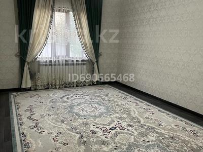 Отдельный дом · 5 комнат · 180 м² · 186 сот., мкр Жанаталап , Айшырақ 25 — 3остановка за 30 млн ₸ в Шымкенте, Туран р-н