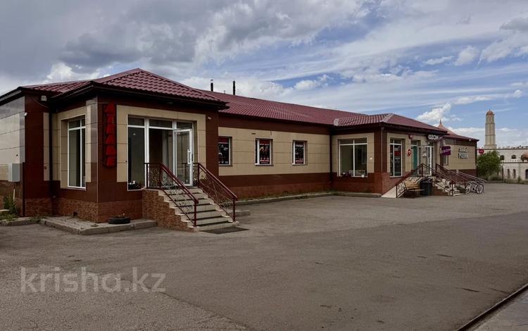 Свободное назначение, офисы, магазины и бутики, азс, автосервисы и автомойки, бани, гостиницы и зоны отдыха · 1404.6 м² за 300 млн ₸ в Караганде, Алихана Бокейханова р-н — фото 2