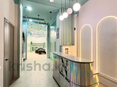 Свободное назначение, офисы, магазины и бутики, склады, общепит, салоны красоты, медцентры и аптеки, образование, развлечения · 201 м² за ~ 371.9 млн 〒 в Алматы, Бостандыкский р-н