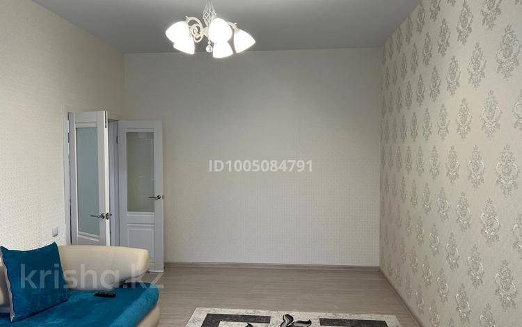 2-комнатная квартира · 62.9 м² · 7/9 этаж, Туран 46а — Орынбор за 330 000 ₸ в Астане, Есильский р-н — фото 2