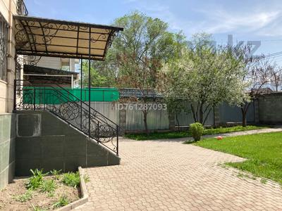 Аренда домов или дач в Алматы: Отдельный дом · 10 комнат · 370 м² · помесячно, мкр Астана, Шаляпина — Саина за 2.3 млн 〒 Отдельный дом · 10 комнат · 370 м² · помесячно, мкр Астана, Шаляпина — Саина за 2.3 млн 〒 в Алматы, Ауэзовский р-н