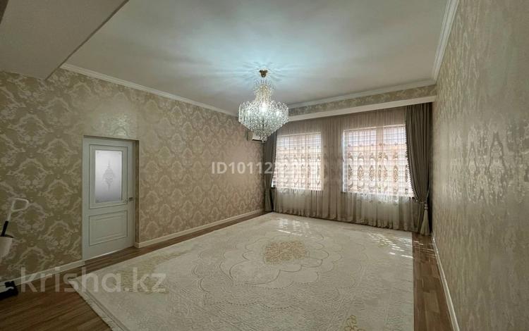 4-комнатная квартира · 175.2 м² · 9/11 этаж, 17-й мкр 18/3 за 85 млн ₸ в Актау — фото 2