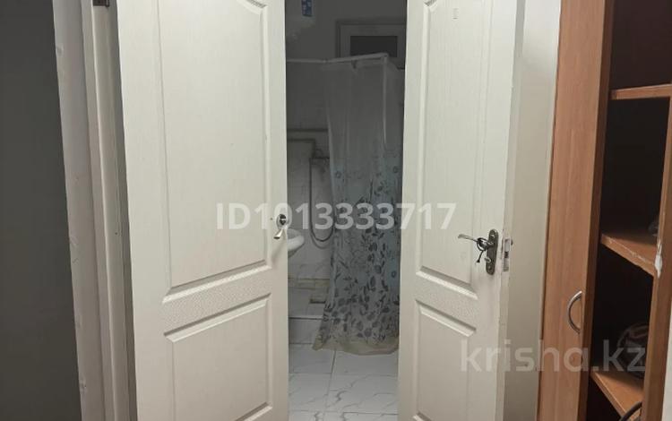 2-комнатная квартира · 43 м² · 1/1 этаж, Карасая-батыра 2 2 — Раимбека за 160 000 ₸ в  — фото 2