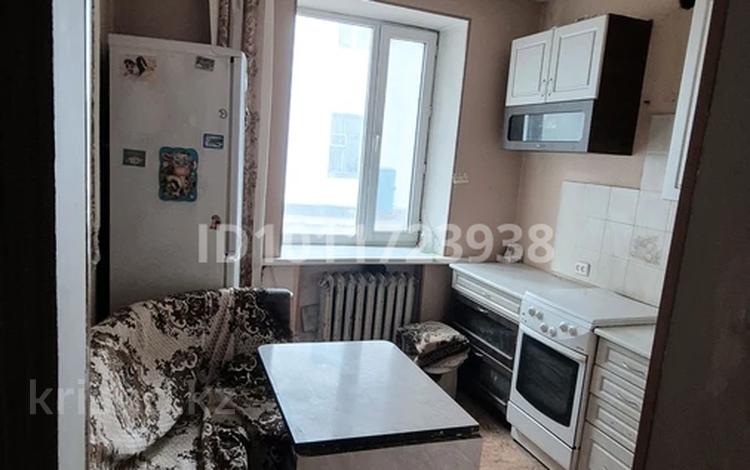 3-бөлмелі пәтер · 73 м² · 1/2 қабат, мкр Михайловка , Московская 2 — За медучилищем, и банком,рестораном Айса, бағасы: 18 млн ₸ в Караганде, Казыбек би р-н — фото 12
