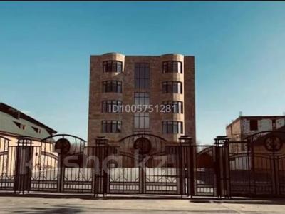 3-бөлмелі пәтер · 118 м² · 1/5 қабат, Ақ Шағала -ш/а., Жалена Тулепова 52, бағасы: 55 млн ₸ в Атырау, мкр Ак Шагала