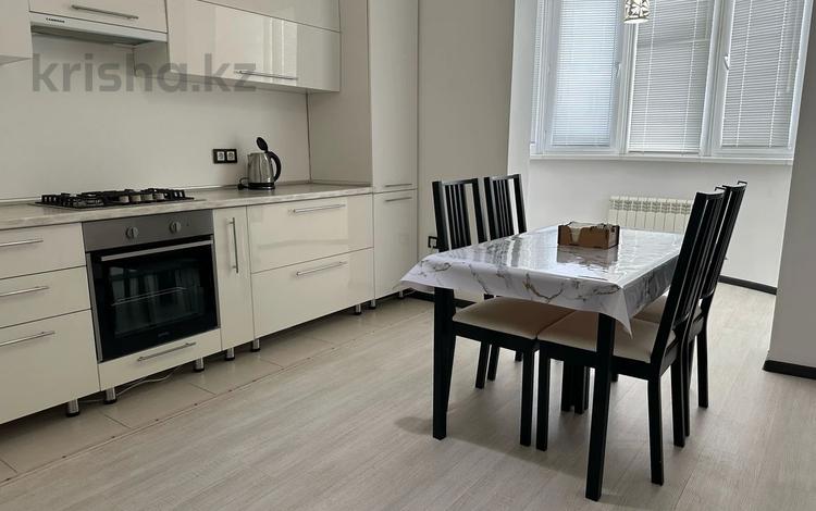 1-комнатная квартира · 50 м² · 6/9 этаж, Жарбосынгва 71 за 13 000 ₸ в Атырау — фото 2