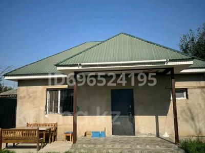 Дача · 3 комнаты · 60 м² · 7.5 сот., Конструкторав 215 — Дача кайнар за 15 млн 〒 в Шымкенте, Абайский р-н