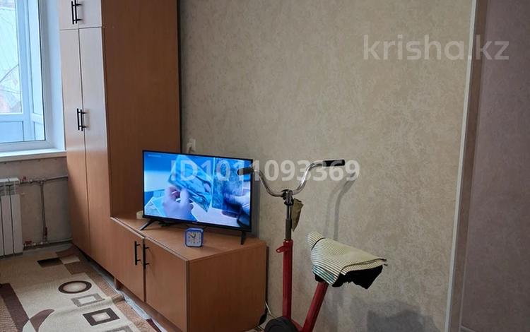 1-комнатная квартира · 33 м² · 2/5 этаж, Назарбаева 46/3 за 16 млн ₸ в Усть-Каменогорске, Ульбинский — фото 2