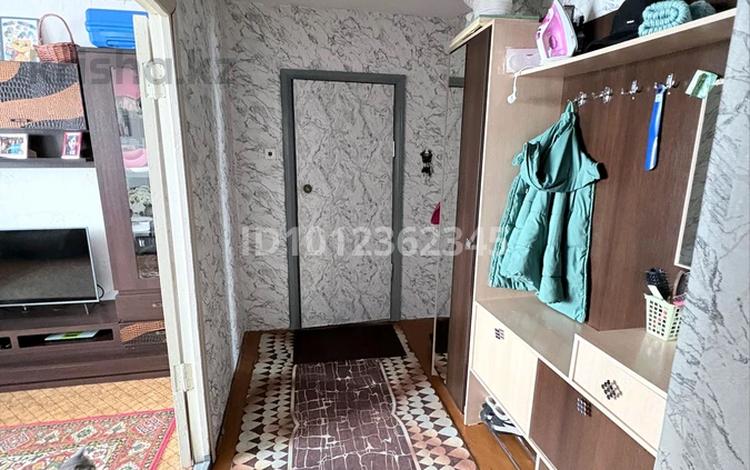 2-комнатная квартира · 55 м² · 5/5 этаж, Микрорайон 2 11 за 4 млн ₸ в Шульбинске — фото 2