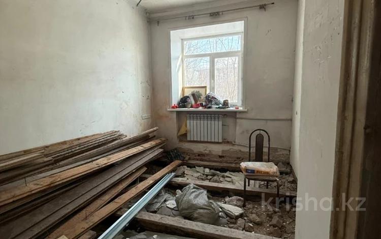 1-комнатная квартира · 32.8 м² · 1/2 этаж, Промышленная 12 за 6.2 млн ₸ в Усть-Каменогорске — фото 2