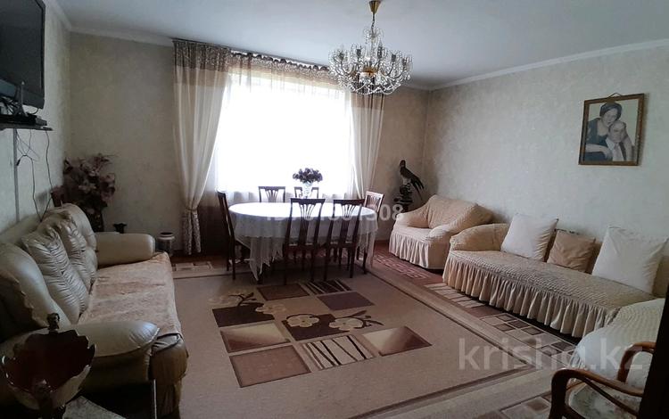4-комнатная квартира · 105 м² · 1/3 этаж, Канай би 207г — Возле магазина Дана за 38 млн ₸ в Щучинске — фото 2