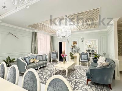 6-комнатная квартира · 300 м² · 2/5 этаж, Саркырама 4 за 275 млн ₸ в Астане, Алматы р-н
