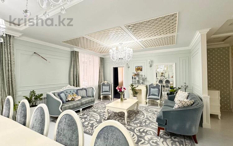 6-комнатная квартира · 300 м² · 2/5 этаж, Саркырама 4 за 275 млн ₸ в Астане, Алматы р-н — фото 2