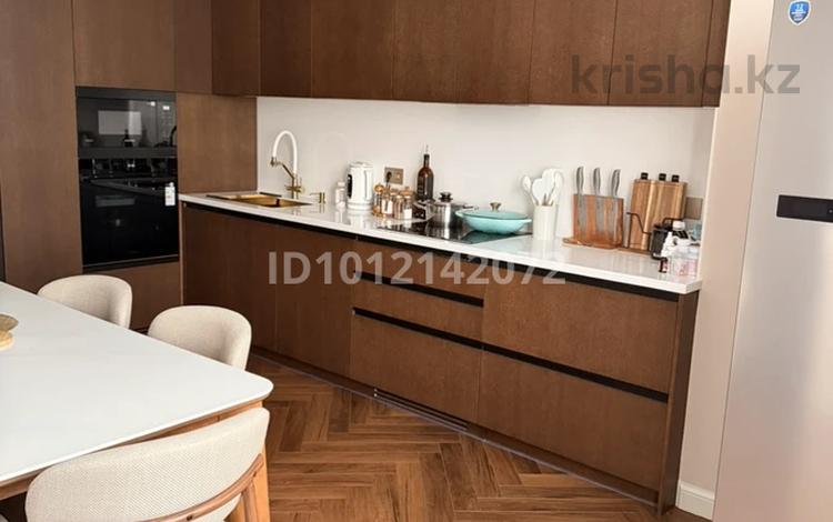 4-комнатная квартира · 140 м² · 2/17 этаж, ул. Султанбека Ходжанова 78к6 за 170 млн ₸ в Алматы, Бостандыкский р-н — фото 2