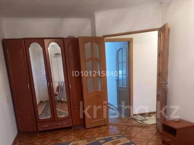 2-бөлмелі пәтер · 48 м² · 4/5 қабат, Кердері 127 — Құрмағазы, бағасы: 150 000 〒 в Уральске, мкр Школьник