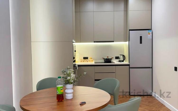 2-комнатная квартира · 61 м² · 5 этаж, Розыбакиева 320 за 500 000 ₸ в Алматы — фото 7