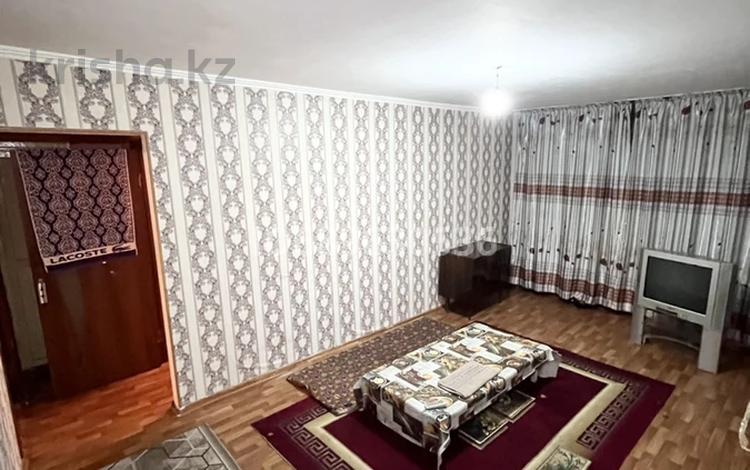 3-комнатная квартира · 57.7 м² · 1/5 этаж, Ул.Айбергенова 1Б за 20 млн ₸ в Шымкенте, Аль-Фарабийский р-н — фото 2