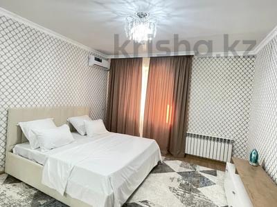 1-комнатная квартира · 47 м² · 3/7 этаж, Шымкент тас жолы 11 — ТЦ Туран Молл за 10 000 〒 в Туркестане