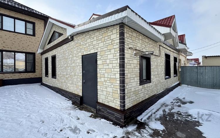 Отдельный дом · 2 комнаты · 80 м² · 7 сот., мкр Сарыкамыс — Лесхоз, ТД Коктем за 200 000 〒 в Атырау — фото 2