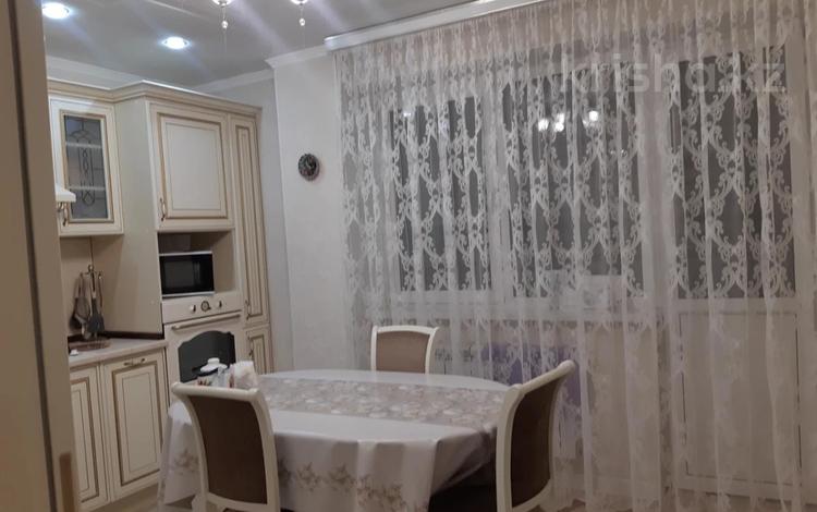 2-бөлмелі пәтер · 55 м² · 7/9 қабат, мкр Аксай-5, мкр Аксай, Б. Момышулы 25, бағасы: 40 млн ₸ в Алматы, Ауэзовский р-н — фото 2