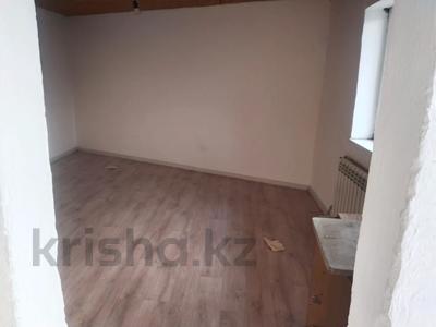 Часть дома · 1 комната · 35 м² · 6 сот., Самал -2, 1 за 50 000 ₸ в Шымкенте, Аль-Фарабийский р-н