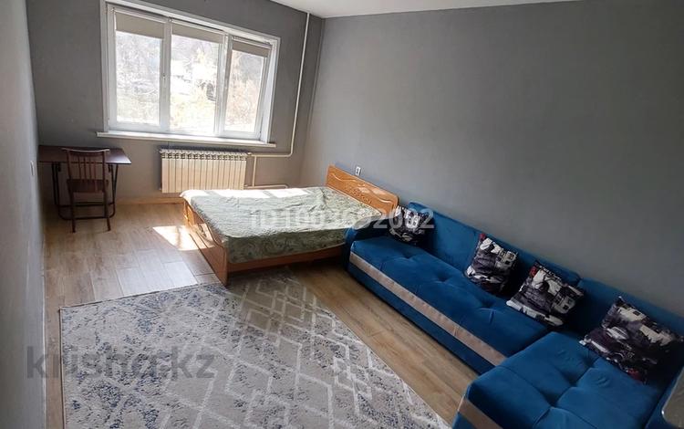 1-комнатная квартира · 42 м² · 2/8 этаж, мкр Орбита-3 5 — Мешiттен томен за 15 000 ₸ в Алматы, Бостандыкский р-н — фото 2